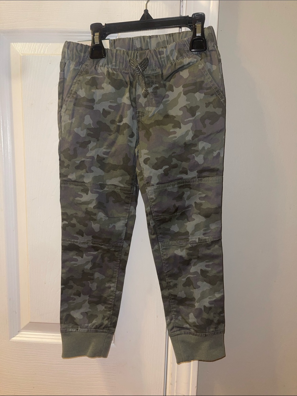 Cat & Jack Green Camo Jogger Pants